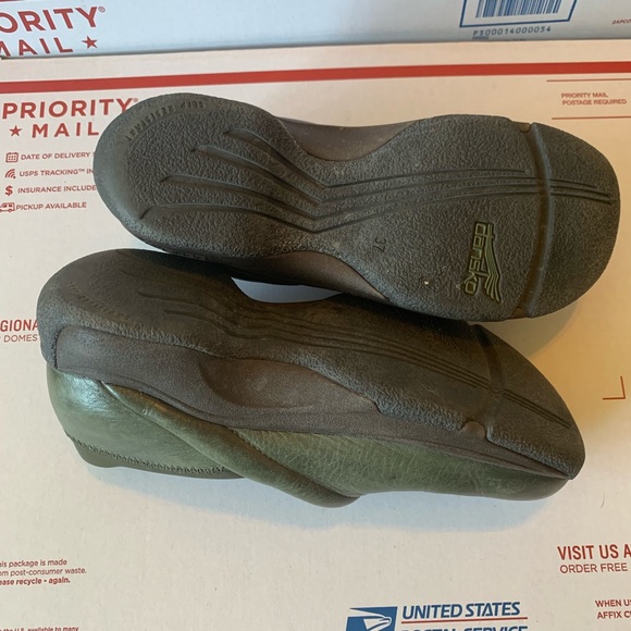 Green Dansko Clogs - Picture 6 of 6